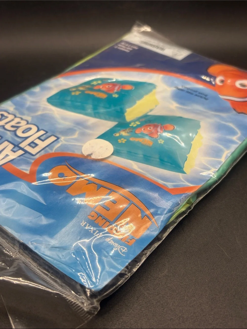 2008 Pixar Finding Nemo Arm Floats Floaties Original Package Y2K Pool Accessory